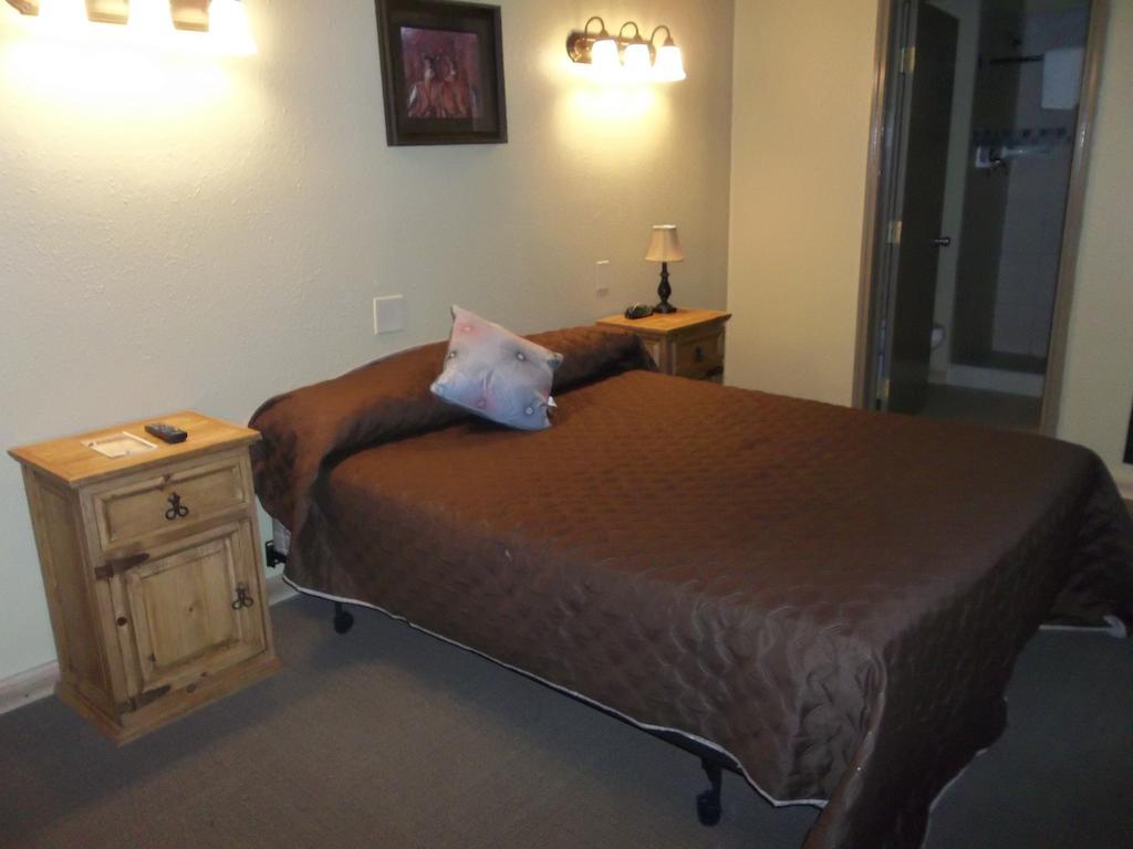 Knights Inn Pearsall Rom bilde